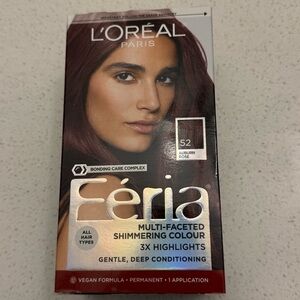 L’Oréal Paris Feria Shimmering Permanent Hair Color – 52 Auburn Rose